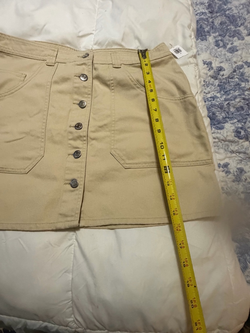 Old Navy Beige Button-Front Mini Skirt - Picture 4 of 6
